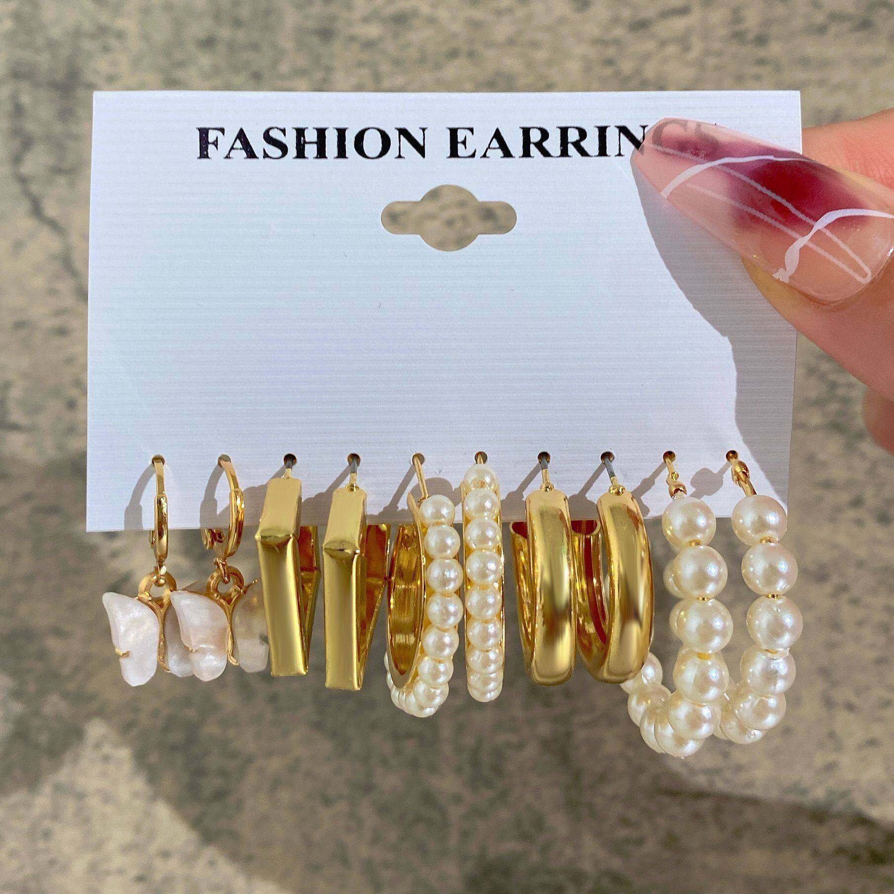 Picture of New DE Fashion Pearl Butterfly Gold Hoop Earring Resin Love Heart Pendant Drop Earrings for Women Gift Jewelry Accessories