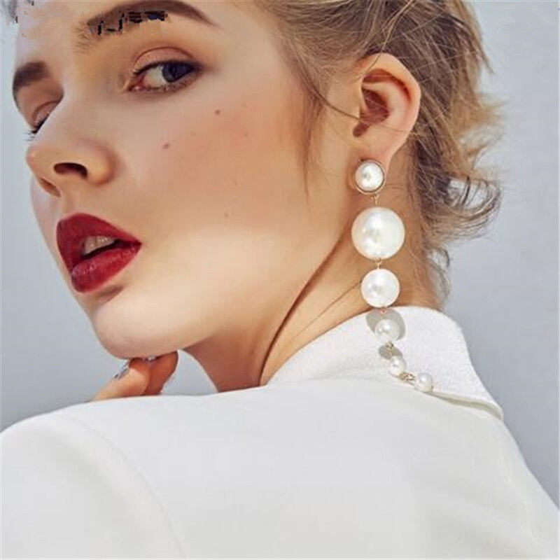 Picture of Fashion Irregular Imitation Pearl Drop Earrings White Beads Long Tassel Dangle Earrings for Women Beach Vacation Seaside Jewelry