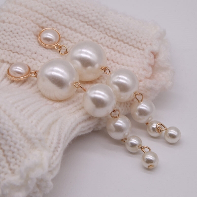 Picture of Fashion Irregular Imitation Pearl Drop Earrings White Beads Long Tassel Dangle Earrings for Women Beach Vacation Seaside Jewelry