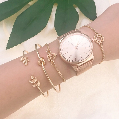 Picture of 4 Pcs Set Fashion Ladies Simple Bracelets for Women