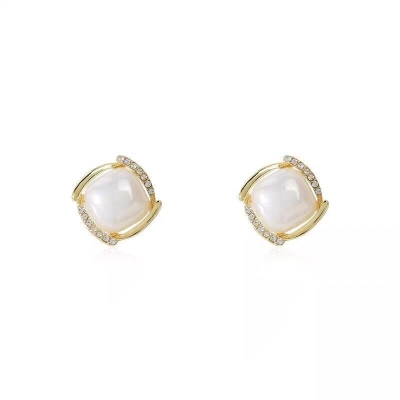 Picture of Elegant  Red Pearl Diamond Stud Earrings Jewelry 2024 Charm Geometric Crystal