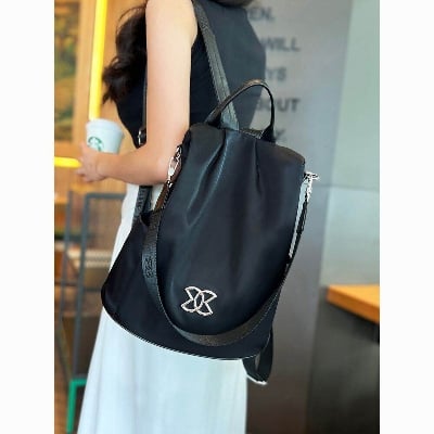 Picture of Women Large Capacity Outdoor Tote Bag ( black ) Modern Fashion Women Nylon Zipper Backpack Multi - pocket Large Capacity School Bag Size Can Easily Accommodate Books Lunch Box Bag Casual Shoulder Bags for Teenagers Girls - Black