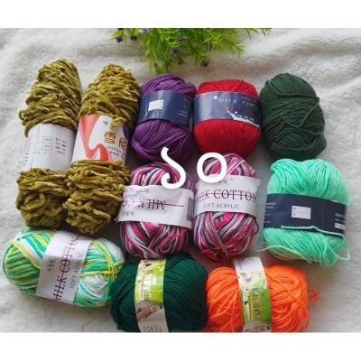 Picture of Premium Yarn Combo Pack – 11 Pcs-Pink