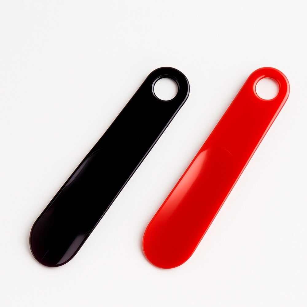 Picture of Small Plastic Shoe Horn For Shoe Wearing 20cm - Multicolor