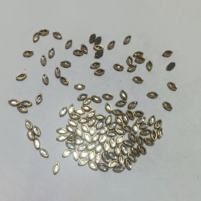 Picture of 100 Pcs Leaf Shape Golden Border Kundan Stones – For Jewelry & Craft Design-White