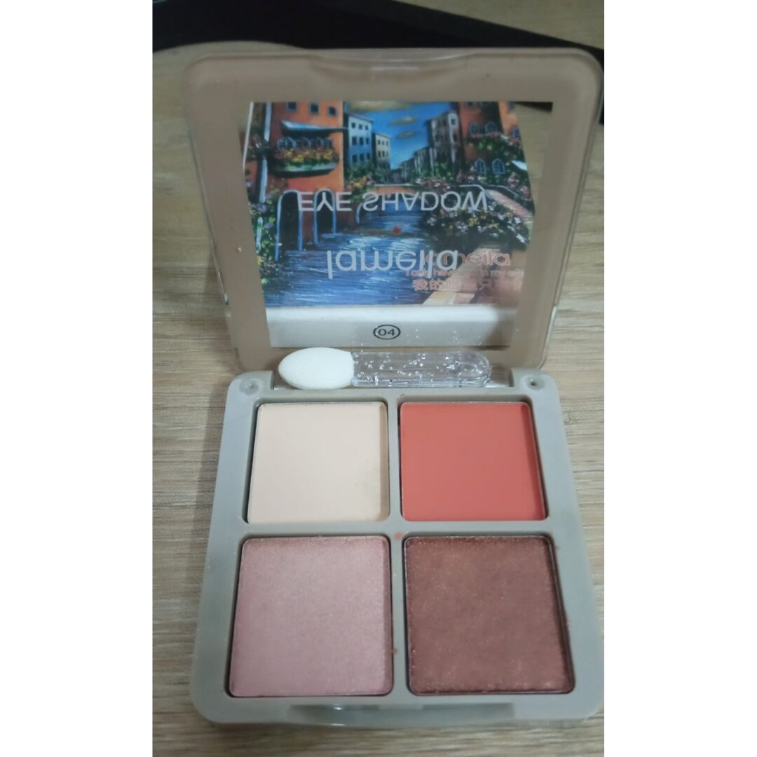 Picture of Lameila play Four color eyes eyeshadow palette-04(1pcs) - Black
