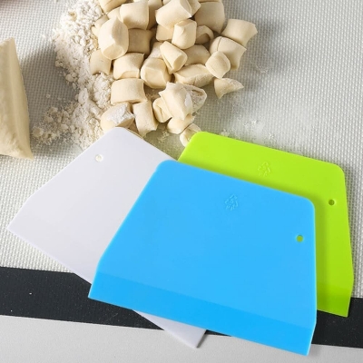 Picture of Plastic Dough Scraper & Cutter Spatula for Pastry, Cake & Baking - Multicolor