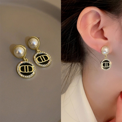 Picture of Indispensable DD Dangle Earrings for Women Full Rhinestone Black Earrings or Fashion Cute Jewelry Innovative