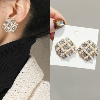 Picture of Whimsical Versatile -Simple Square Dangle Earrings for Women Full Rhinestone Earrings Korean Fashion Cute Jewelry- Avant-garde