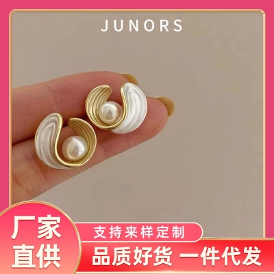 Picture of Simple Dangle Earrings for Women Full Rhinestone Earrings Korean Fashion Cute Jewelry Remarkable - Disclose Styles & Luxe