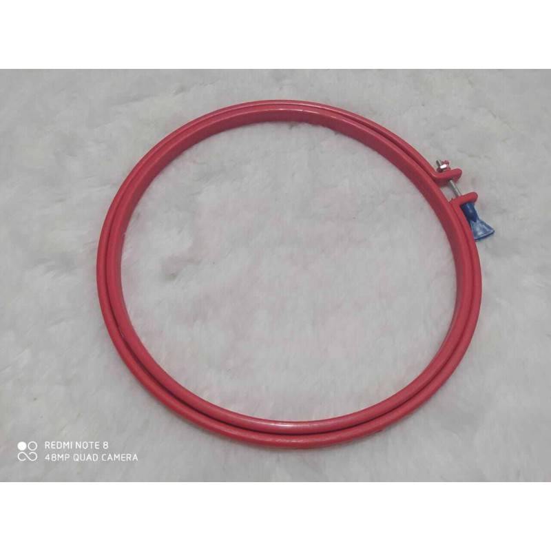 Picture of PLASTIC SCREWED EMBROIDERY HOOP 7 Inch