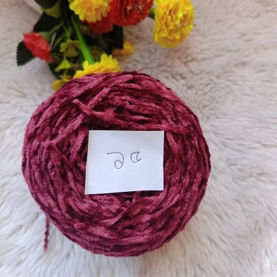 Picture of microfiber chenille yarn knitting patterns velvet chenille yarn for knitting (Hook Size 3.5 - 4.0 mm)