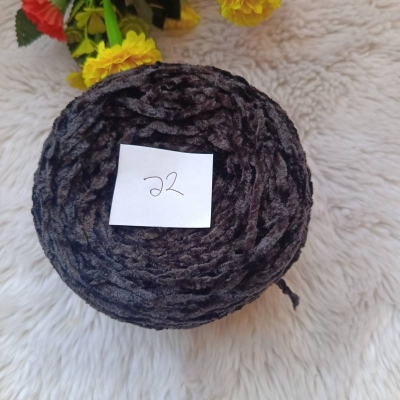 Picture of microfiber chenille yarn knitting patterns velvet chenille yarn for knitting (Hook Size 3.5 - 4.0 mm)