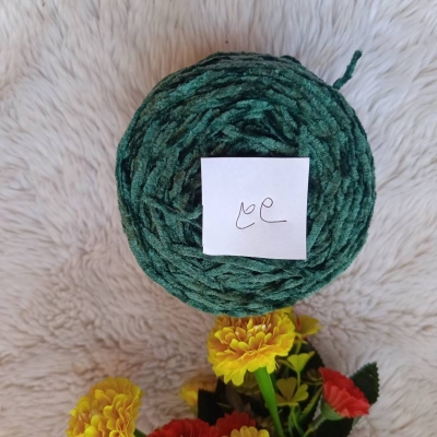 Picture of microfiber chenille yarn knitting patterns velvet chenille yarn for knitting (Hook Size 3.5 - 4.0 mm)