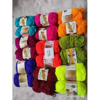 Picture of Indian  Sethia's Wool 25 Gram ( 18 pieces)