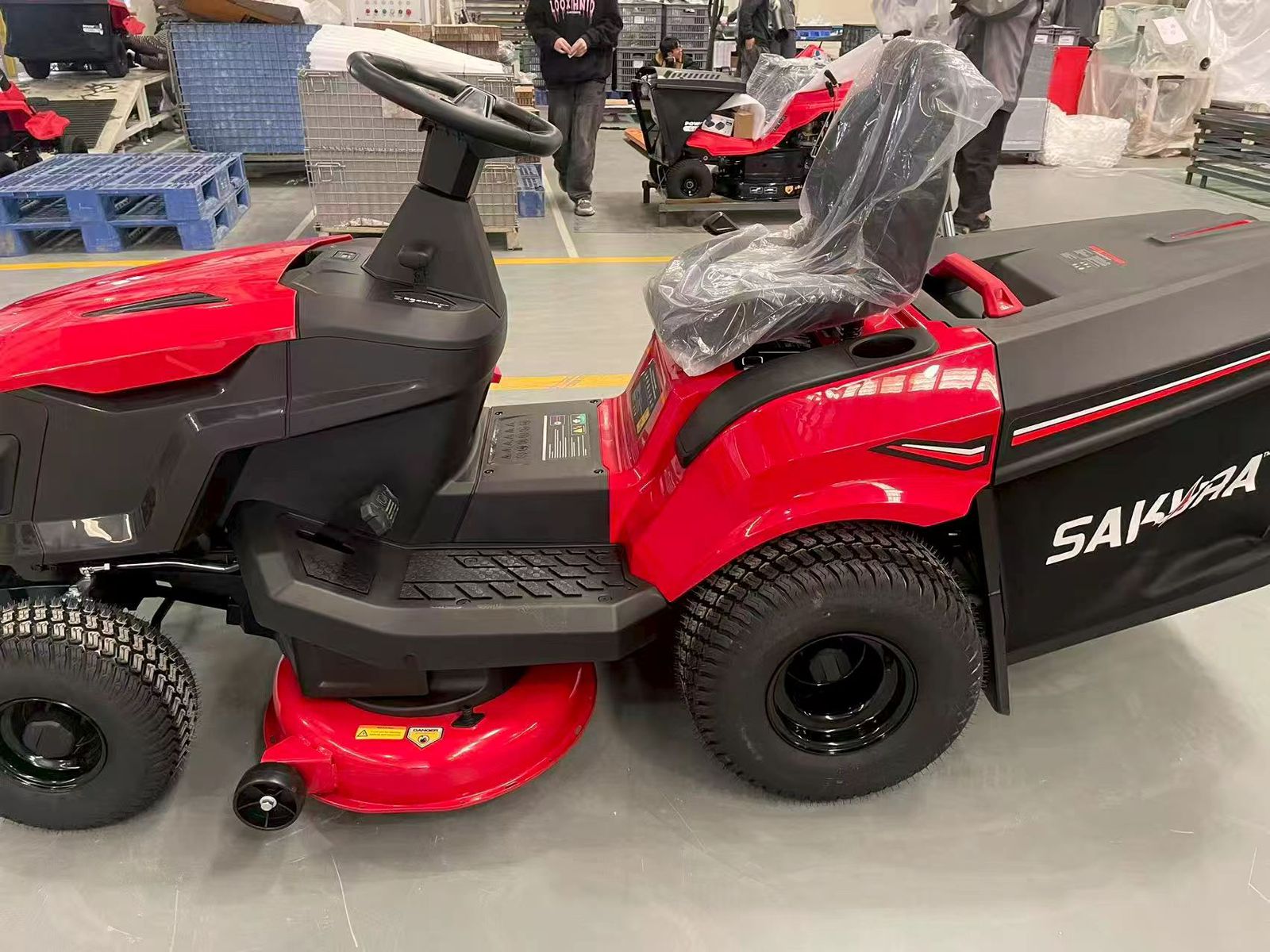 Picture of SAKURA 38” Riding Mower SRM38E