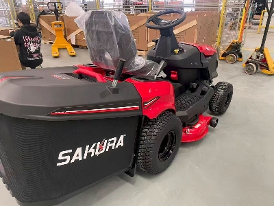 Picture of SAKURA 38” Riding Mower SRM38E