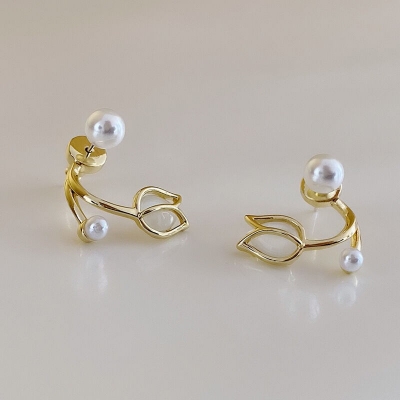 Picture of Understated -Dincior Korean Fashion Tulip Pearl Stud Earrings for Women Elegant Pink Flower Earring Accessories Jewelry- Progressively Better Gold 10 MM