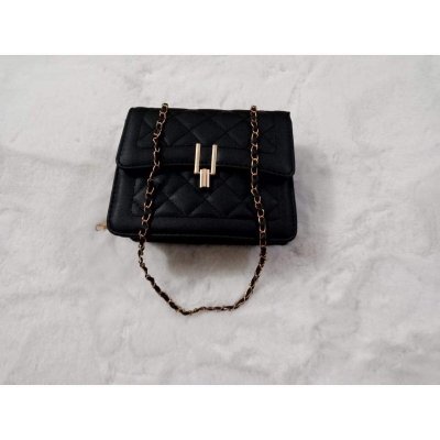 Picture of PU Leather Fashionable Bag for Women and girls  