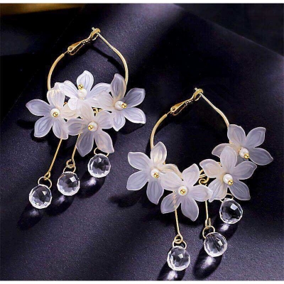 Picture of Acrylic Water Drop Women Dangle Earrings Crystal Flower Long Pendant Earrings For Women Drops Earrings White 