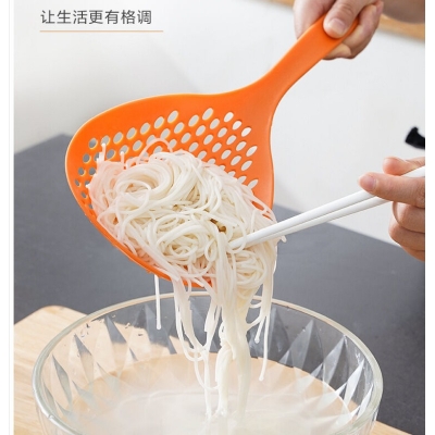 Picture of Dropshipping Kitchen Accessories Resistant Food Noodle Colander Long Handle Strainer Spoon  