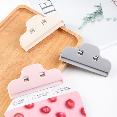 Picture of 3 Pcs Portable Kitchen Tools silicon Food Storage Bag Sealing Clip multifunctional clip for package 3 Pcs Multicolor 