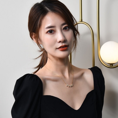 Picture of Stylish Trendy Love Magnetic Chain Necklaces for Girls Simple Stylish Fashion - Folding Heart-Shaped Pendant Necklaces for Women New Collection