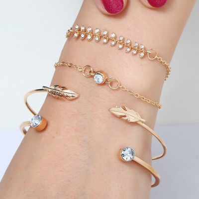 Picture of 4 PCS  new fashion leaf bracelet bracelet female alloy diamond 4-piece set combination Gold 