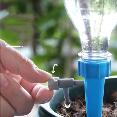 Picture of 5 Pcs Self Watering Device Plant Watering Spike Indoor home garden Automatic drip irrigation system flower pvc self water saving Multicolor 