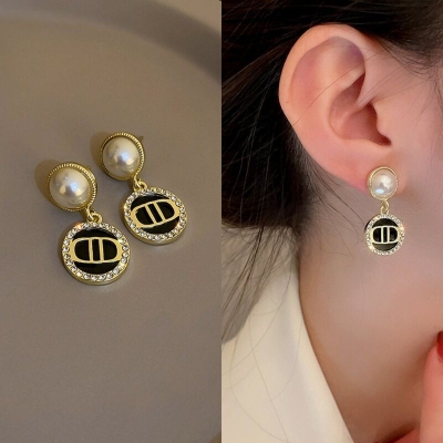 Picture of Whimsical Indispensable -DD Dangle Earrings for Women Full Rhinestone Black Earrings 2023 Korean Fashion Cute Jewelry- Innovative Gold 20 MM
