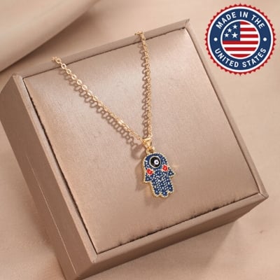 Picture of Fatima Hand American Popular Creative Pendant Factory Direct Supply SetC All-Match Necklace Panja Mala with Locket Temple Exhibition Hot Selling Jewelry Birthday Wedding Engagement Bridal Party Ideal Gift for Men Women Green Gold Color