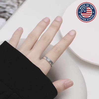 Picture of American Adjustable Popular Chain Finger Ring Factory Direct Supply Set B All-Match Cold Style Versatile Personality Autumn Retro Angti Hot Selling Jewelry Accessories Birthday Wedding Engagement Bridal Party Ideal Gift Item for Men and Women Silver Color