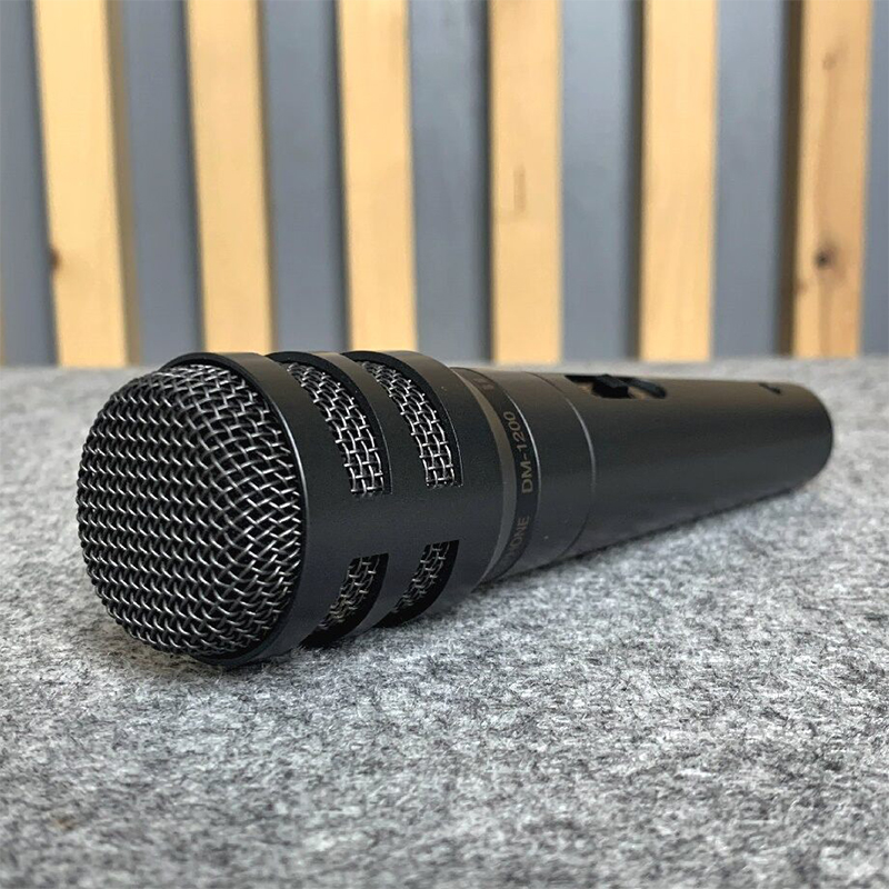 Picture of TOA DM-1200 Wired Unidirectional Dynamic Microphone Black-Black