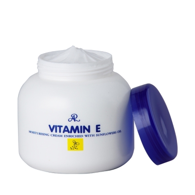 Picture of Vitamin E Multi-Moisturizing Cream Enriched with Sunflower Oil