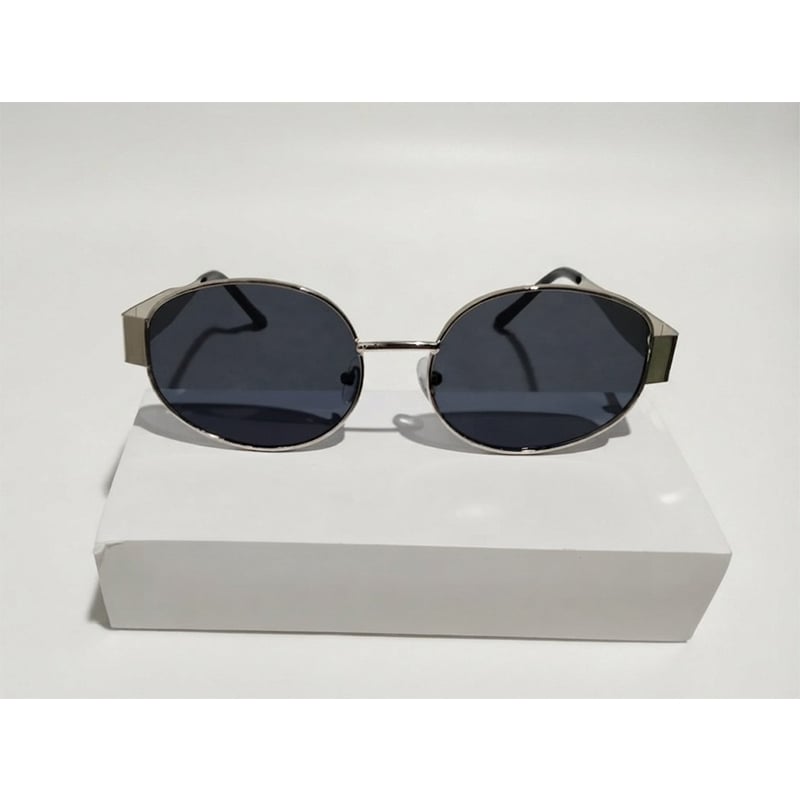 Picture of Men's and Women Fashion Sunglass