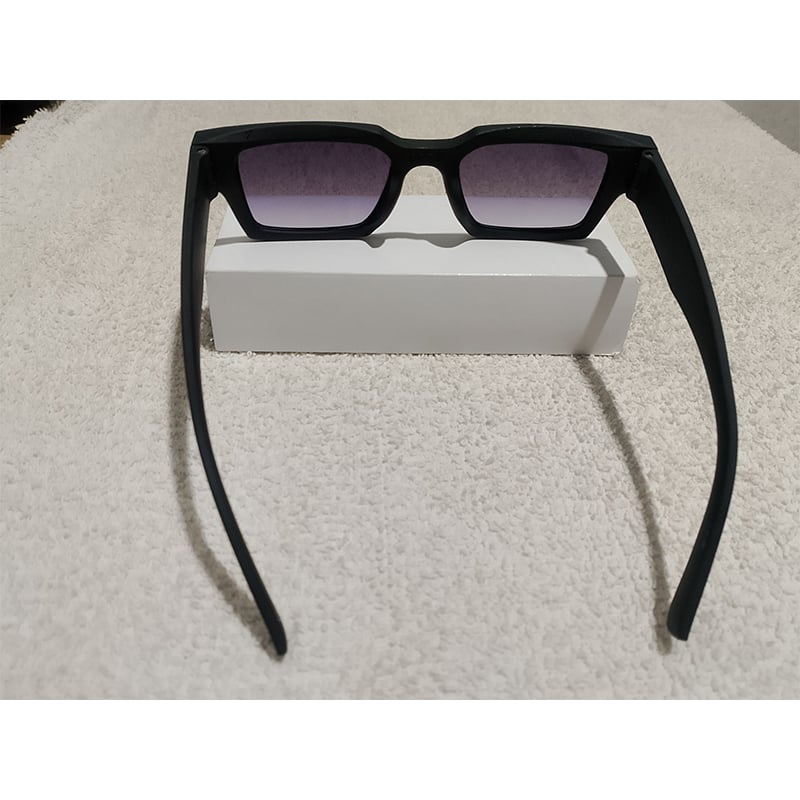 Picture of Men's Classic Frame Sunglass