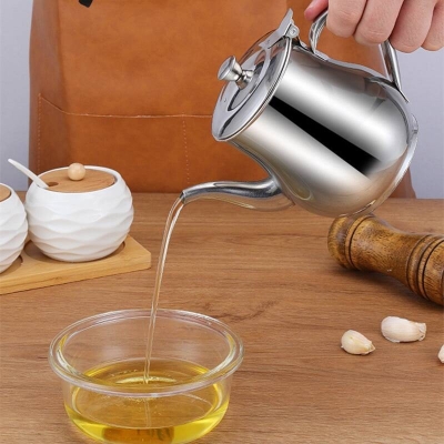Picture of Stainless Steel Oil Bottle with Large Capacity – Oil Pot, Soy Sauce, Vinegar, and Coffee Container - Multicolor