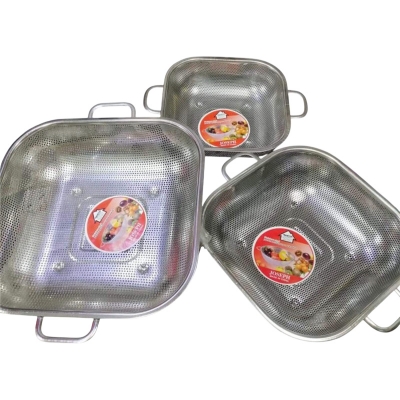 Picture of 3 Pcs Stainless Steel Colanders with Handle, Colander Perforated Strainer for Kitchen Pasta/Vegetable/Rice/Fruit/Food Silver 