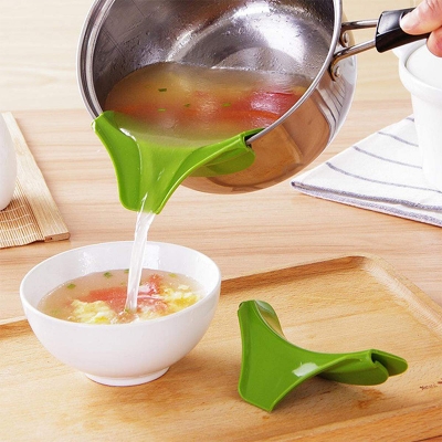 Picture of 1 Pcs Anti-Spill Slicone Slip On Pour soup spout - Green