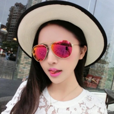 Picture of Classic Pink Sunglasses as picture same with Sunglasses Without Box (Light pink,)