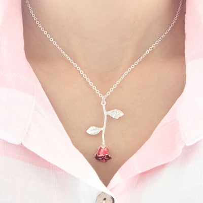 Picture of Red Rose Flower Pendant Necklace Hot Selling Jewelry Flower Clavicle Chain Female - Necklace For Girls (Gold Red)