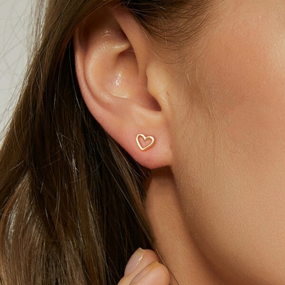 Picture of 1 Pair Hot Selling Love Queen Heart Shaped Earrings 24K Gold Water Drop Set P1 Hollow Tassel Eardrop Versatile Personality Autumn Retro Kaner Dull Popular Jewelry Accessories Birthday Wedding Engagement Bridal Party Amazing Gift Item for All Gold Color