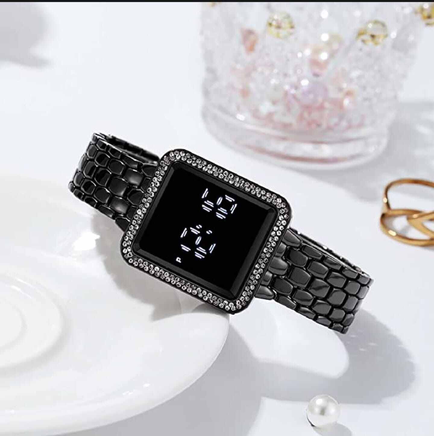 Picture of Beautiful Premium Stylish And FashionableTouch Screen Ladies Watch