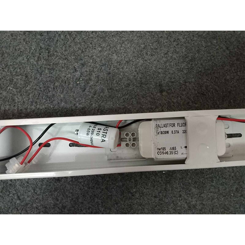 Picture of T8 Single Tube Shade (Complete fittings) with Electronic Coil Ballast and Stater And  Holder-Multicolor