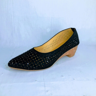 Picture of Ladies full shoe upper with an iconic Stone design, Ladies full shoes (Deep Black,EU:41)