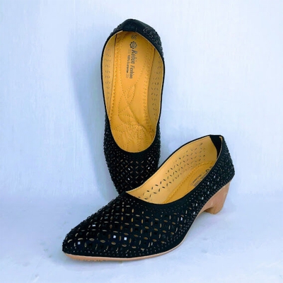 Picture of Ladies full shoe upper with an iconic Stone design, Ladies full shoes (Deep Black,EU:41)
