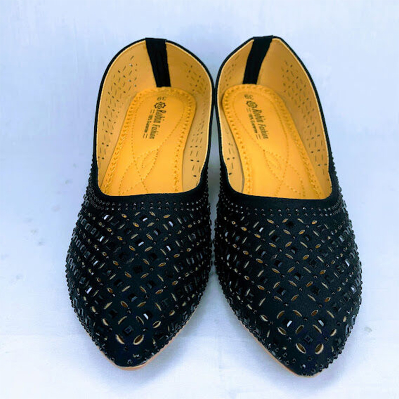 Picture of Ladies full shoe upper with an iconic Stone design, Ladies full shoes (Deep Black,EU:38)
