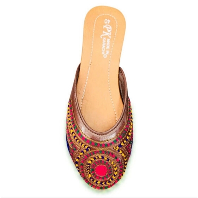 Picture of Ladies Nagra or Pk Flat Shoes, Flat Sandals, Eid Fashion Sandals (Beige,EU:39)