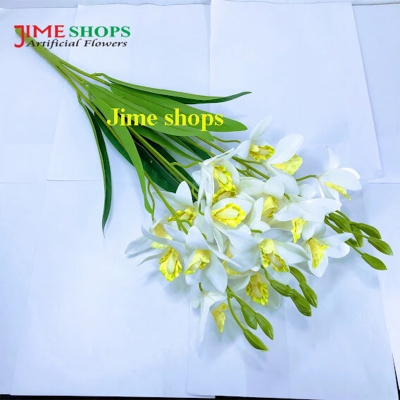 Picture of Artificial Silk Freesia Bunch Wedding Flowers 22 inc long (Freesia Bunch White)