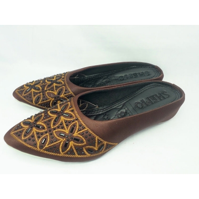 Picture of Ladies half shoes with some unique colors (Brown,EU:40)